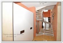 Ремонт дома с винтовой лестницей и кованными перилами