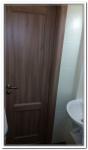 Ремонт ванных комнат под ключ с деревянной дверью